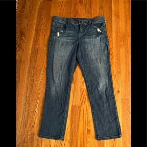 LC LAUREN CONRAD LOW RISE BOYFRIEND JEANS.  Size 12